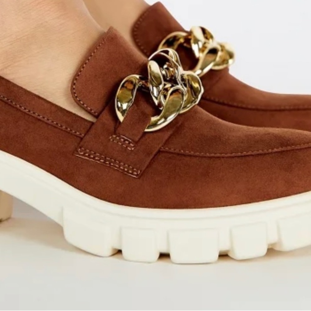 Elia Lug Sole Loafer Suede Brown Size 8.5 M